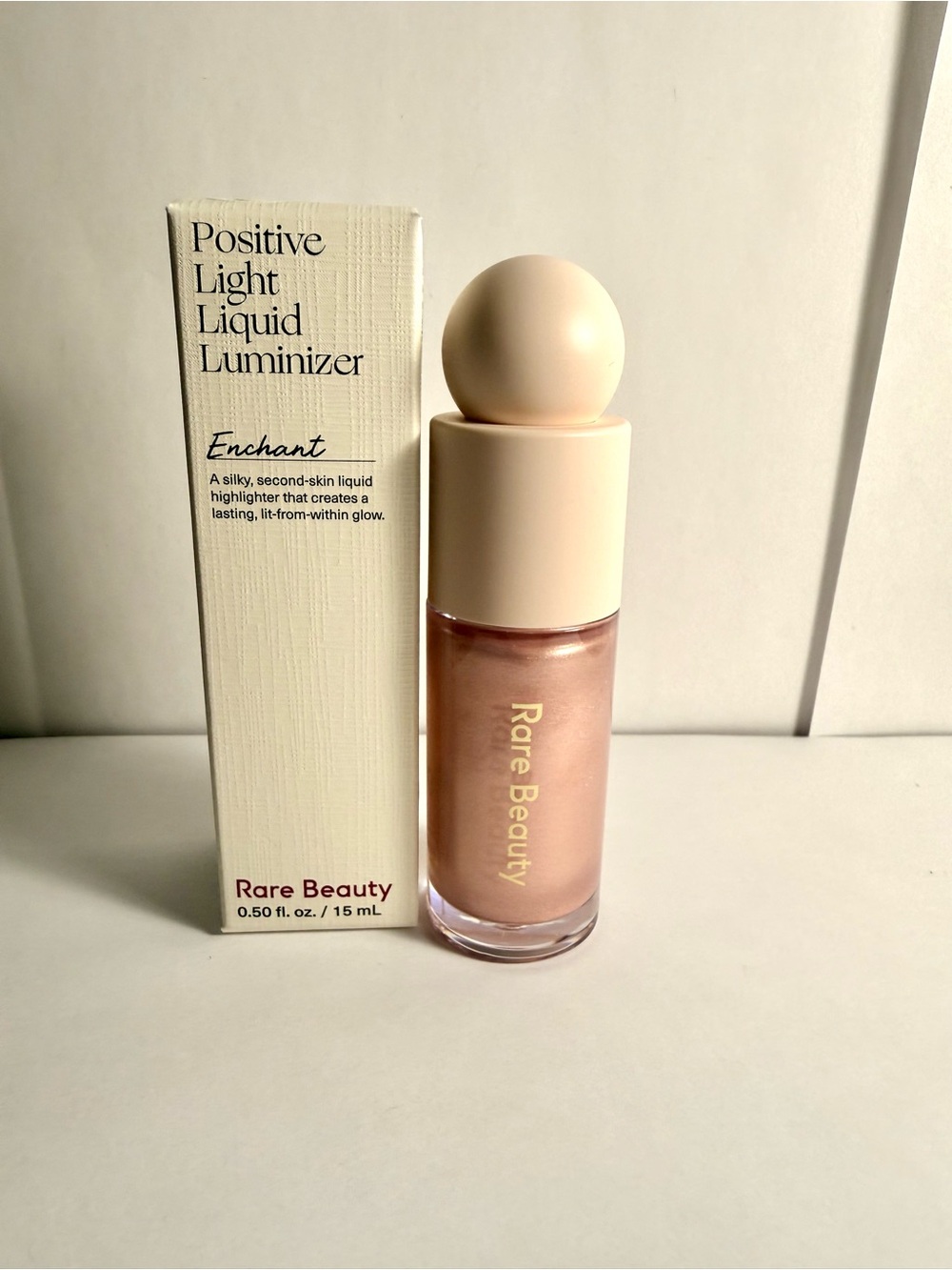 Rare Beauty Positive Light Liquid Luminizer - Enchant